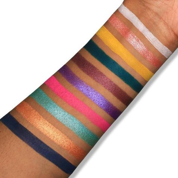 SUVA Beauty: Block Party Eyeshadow Palette - Picture 12 of 13